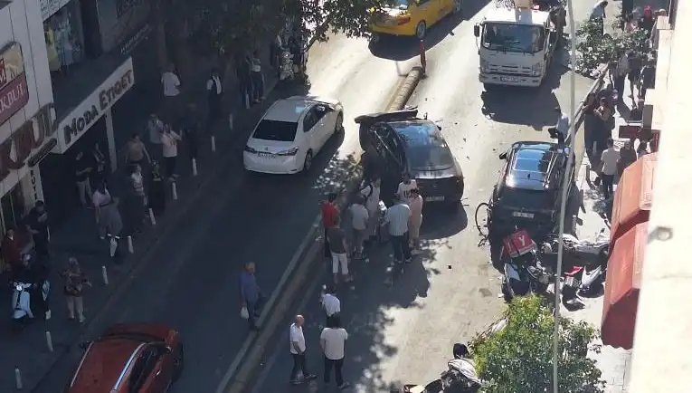 İranlı Sürücünün Sarsıcı Olayı: Trafikte Kaotik Anlar