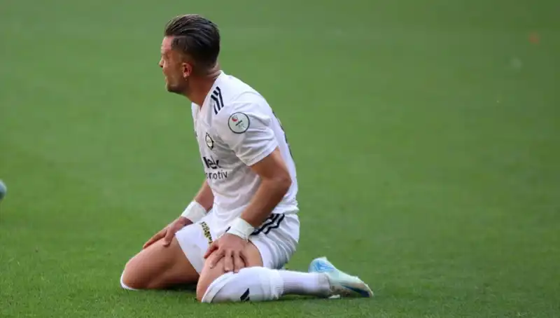 Küme Düşen Takımlara Puan Silme Cezası Geliyor: Futbolda Şok Gelişmeler!