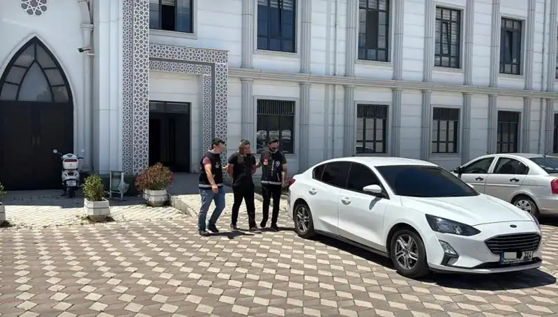 Kocaeli'deki Cinayet Şok Etti: Katil Zanlısı Tutuklandı