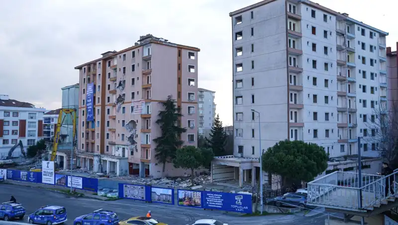 Büyükçekmece'de 10 Bina Yıkılacak: Nedenleri ve İlgili Süreç