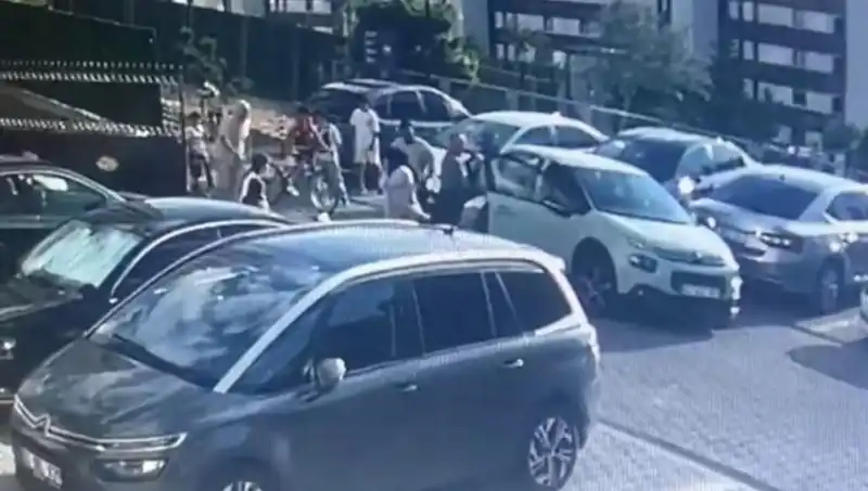 Eşi ve Yakınlarını Arabayla Ezerek Kaçan Şahsın Hikayesi