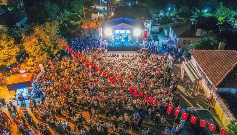 Leylek Şenliği 2023: Doğanın Ahengini Kutlamak İçin Tarihler ve Detaylar