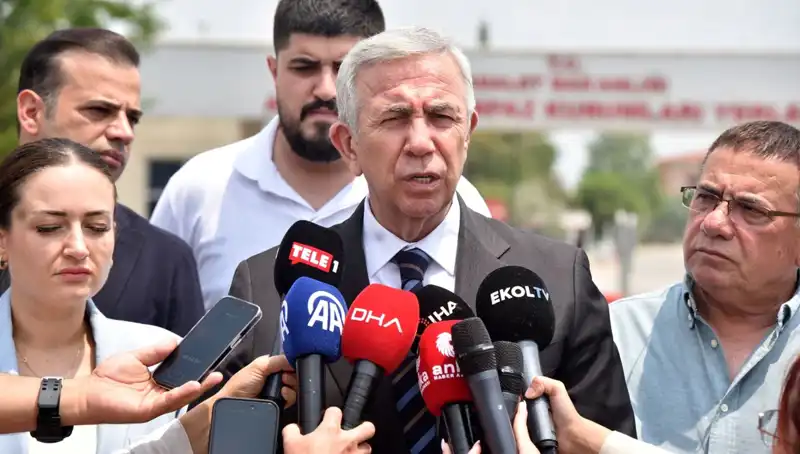 Mansur Yavaş’tan Muhittin Böcek’e Sıcak Ziyaret: İş Birliği Mesajları Verildi
