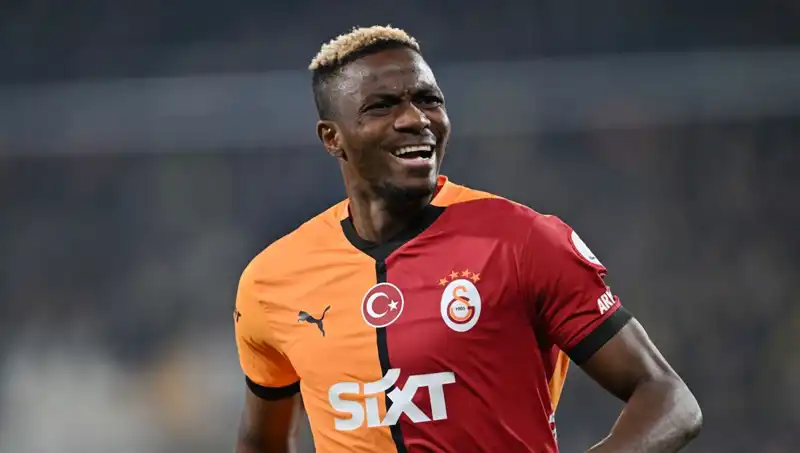 Osimhen'in Geleceği Belirsiz: Napoli ve Galatasaray Olasılıkları Zayıflıyor!