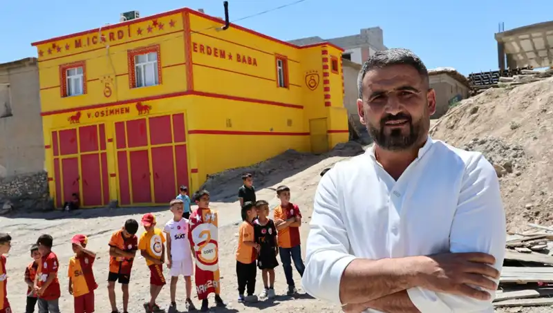 Fanatik Taraftar, Evine Icardi ve Osimhen Yazdırarak Destan Yazdı!