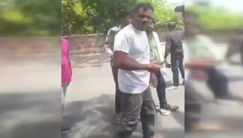 11A Yolcusunun Şoke Eden Anıları: "Biri Beni Yakaladı"