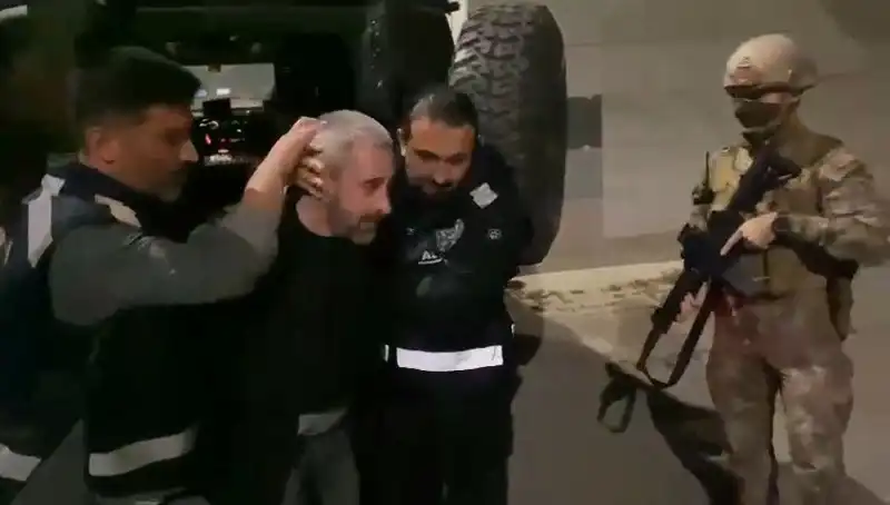 Kardeş Katili Yakalandı: 213 Saatlik Görüntü İncelemesi Şoke Etti