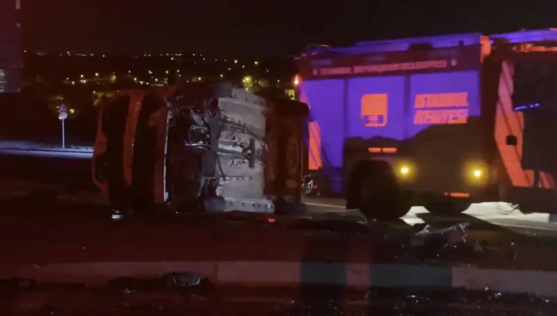 Havalimanı Yolunda Korkunç Kaza: 6 Yaralı, Takla Atan Araçtan Kurtulanlar Şokta!