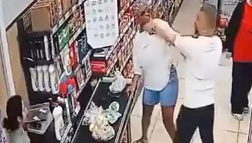 Markette Kasa Sırasında Çocukların Gözleri Önünde Saldırı Gerginliği