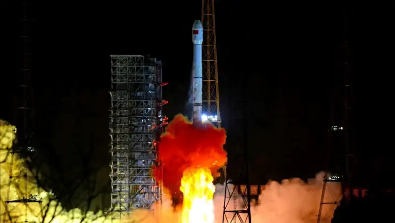 Çin Uzaya Tienvın-2 Asteroid Keşif Aracını Gönderdi!