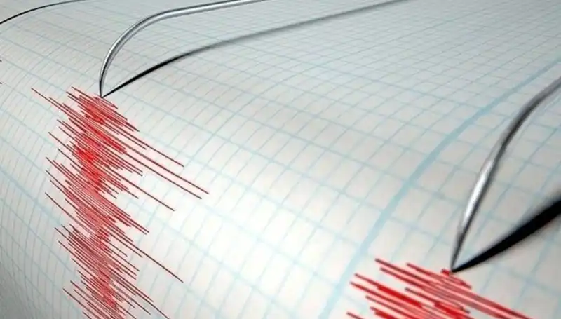 Akdeniz'de 3.8 Büyüklüğünde Deprem: Uzmanlardan İlk Açıklamalar Geldi!