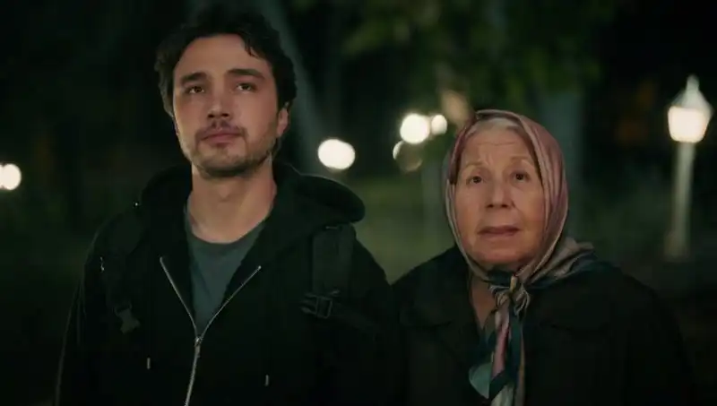 Aile Saadeti Dizisi İlk Bölüm Tarihinde Sürprizlerle Dolu Bir Başlangıç Yapıyor